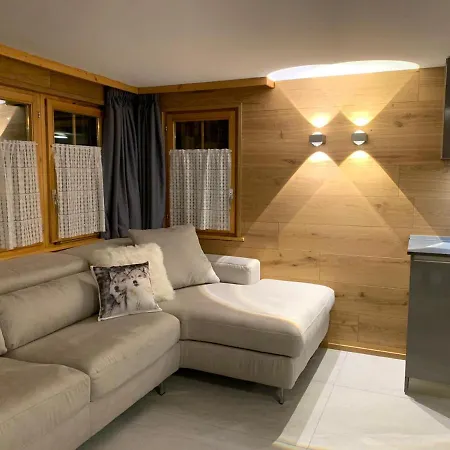Kirchplatz Apartment Lupus & Cervus Zermatt Exterior photo