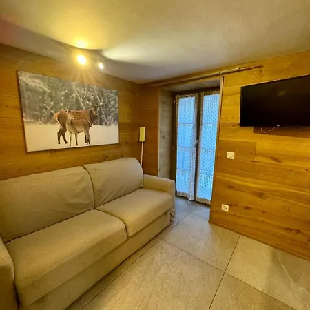 Kirchplatz Apartment Lupus & Cervus Zermatt Exterior photo